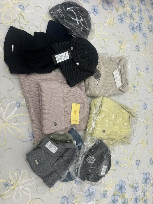 Продаю шапки теплые