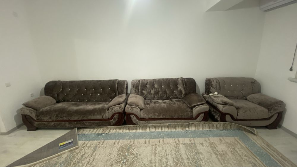 срочно продам Диван 3шт