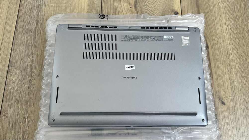Лаптоп Dell Latitude 5320 FHD 13.3” Intel i5-1145G7 16GB RAM 256GB SSD