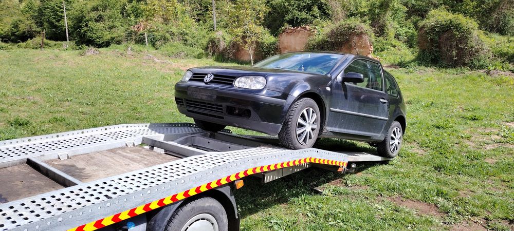 Продавам голф 4 1.4 на Части!!