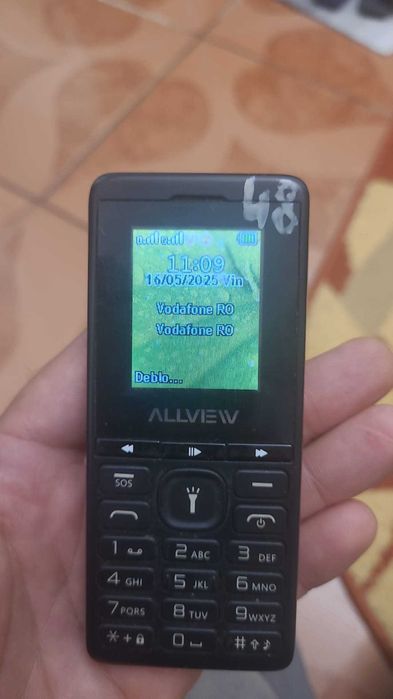 telefon cu butoane dual sim , allview , functioneaza in toate retele