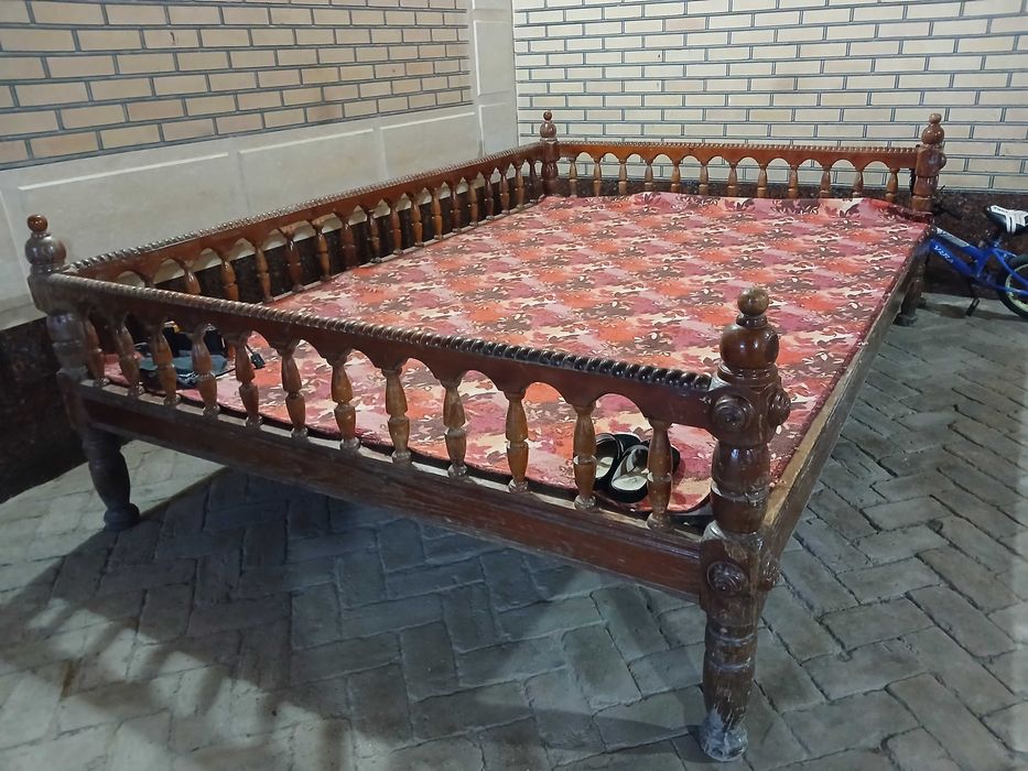 Кровать. Тапчан б/у