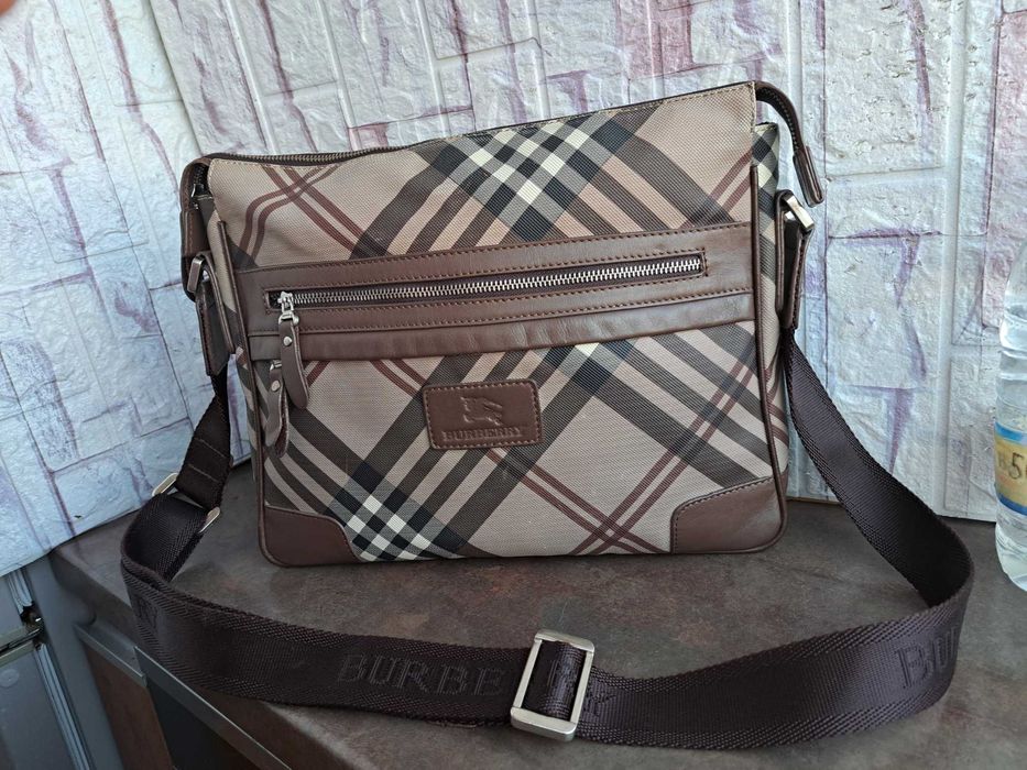 мъжка чанта Burberry,кафява карирана чанта-естествена кожа