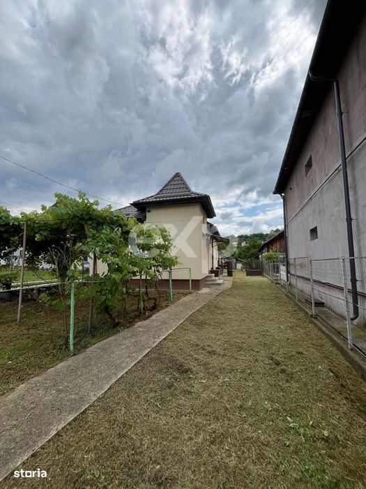 Casa cu 3 camere si teren 1.140 mp toate utilitatile, anexe si acces s