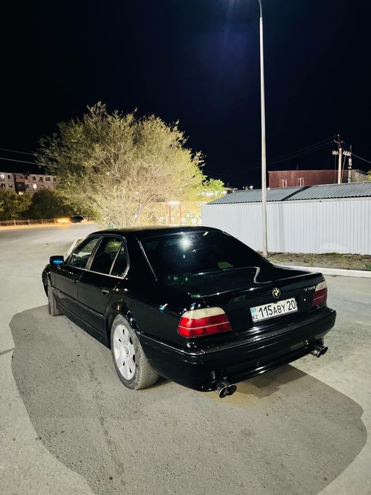 Продам бмв Е38 7клас