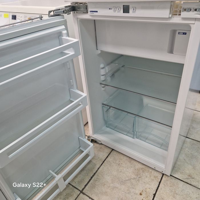 Хладилник за вграждане LIEBHERR