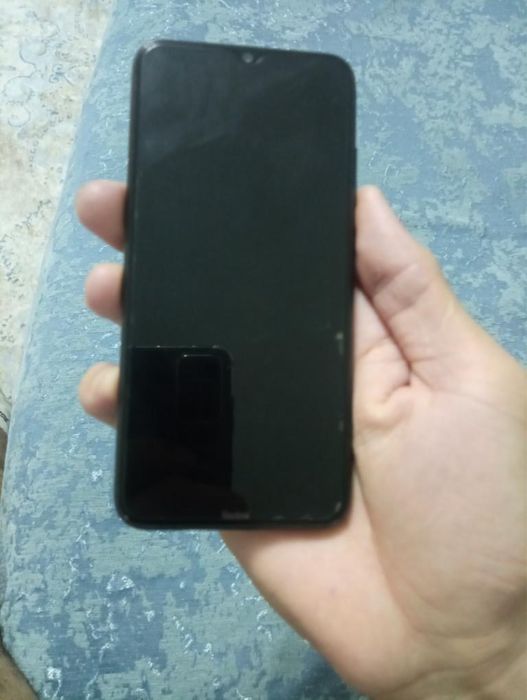 Продам Redmi Note 8 в хорошем состоянии