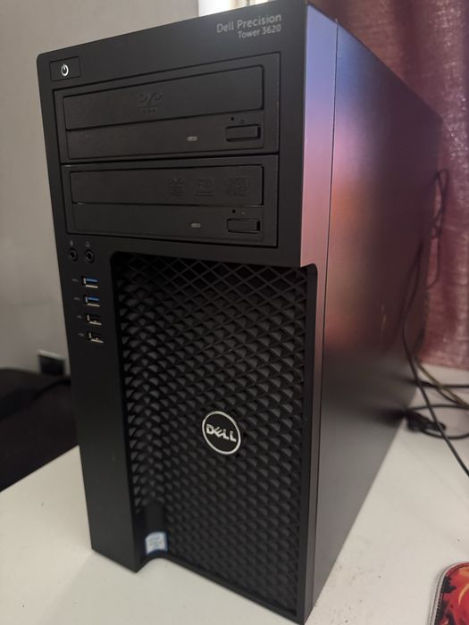 Геймърски компютър Dell / Xeon 1270v5 (i7 6700)/ GTX 1660Ti /16GB RAM