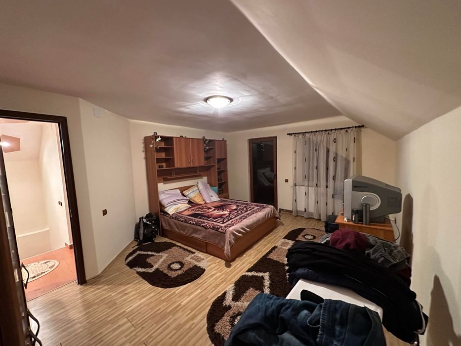 Vila de închiriat aproape de Târgu-Jiu