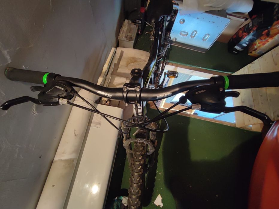 Vând bicicleta mountain bike full suspension, pliabila