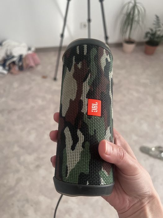 Продам колонку JBL