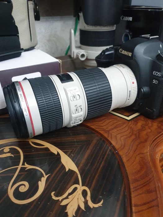 Продам обьектив Кенон 24-70F2,8 2версия в идеале