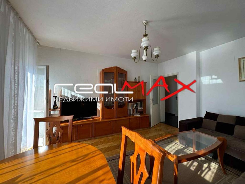 Продава се Тристаен апартамент в Казанлък - 84 кв.м за 1250 €/кв.м - Снимка #2