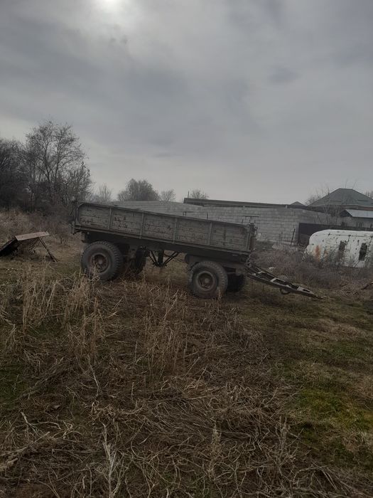 Трактор мтз 80, вместе с комплектом