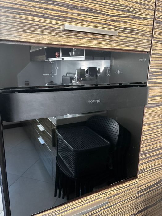 Продам духовеу на запчати