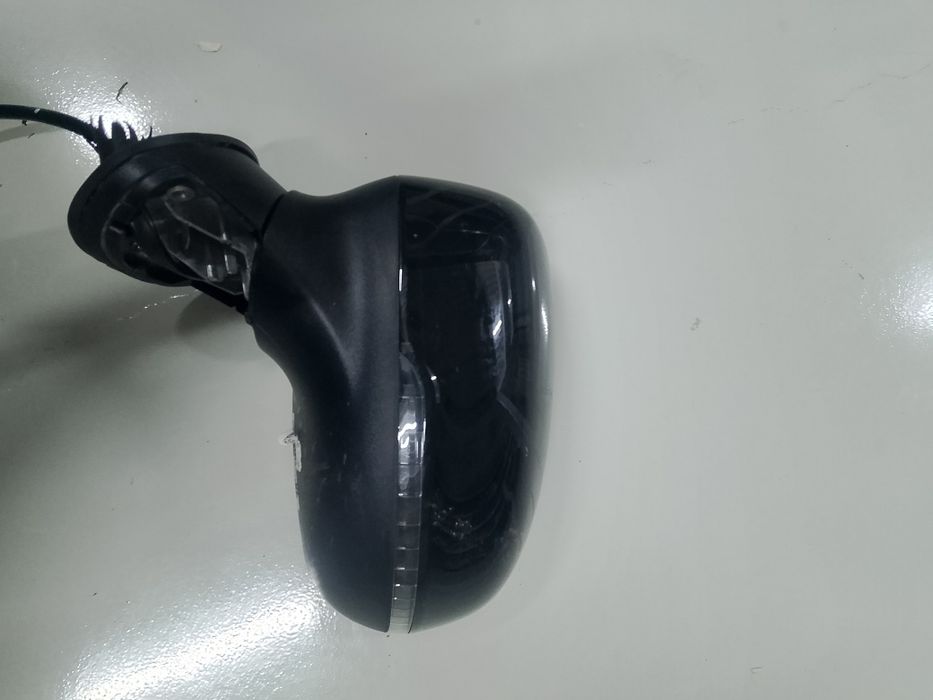 продам левое зеркало на Jac s3pro