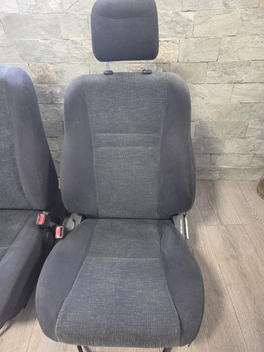 Седалки , салон Toyota Corolla E 12