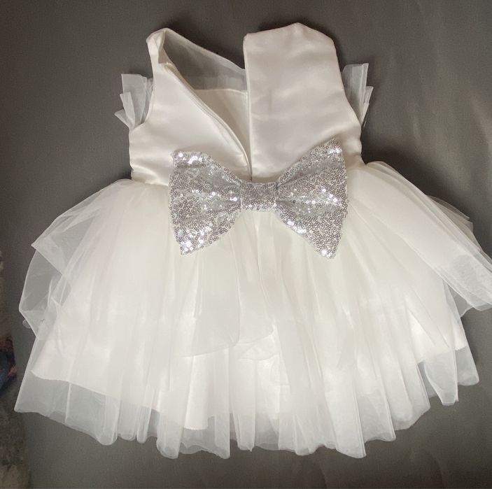 Рокличка за момиченце 12 м