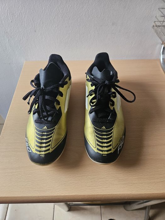 Ghete fotbal copii Adidas F50 MESSI nr. 37 stare buna
