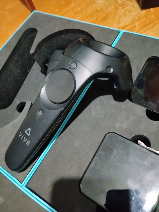 Очки виртуальной реальности HTC Vive