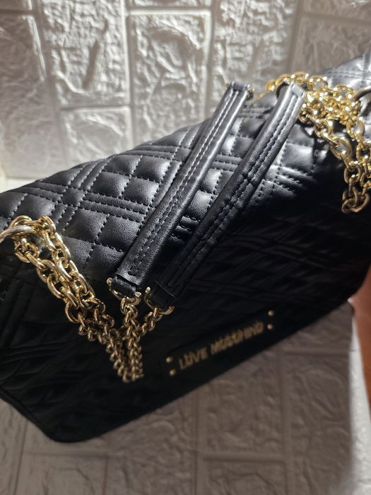 Geanta dama, Moschino