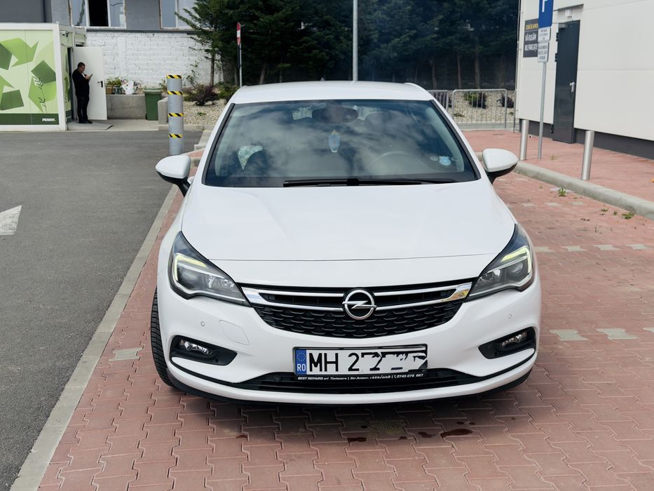 Opel Astra K | Volan și Scaune Încălzite | Lane Assist | Navigație Android | Dublu Climatronic