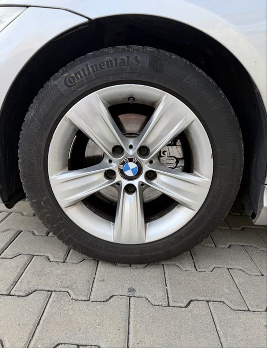 BMW E90 318d LCI