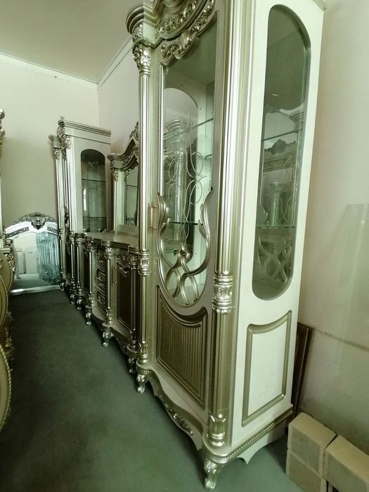 Holati yangi bo'lgan zavodskoy pinal sotiladi...