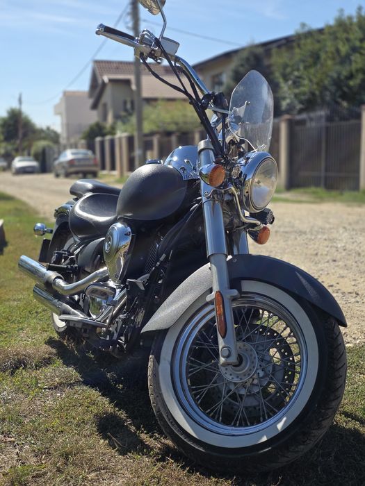 Kawasaki Vulcan VN900B