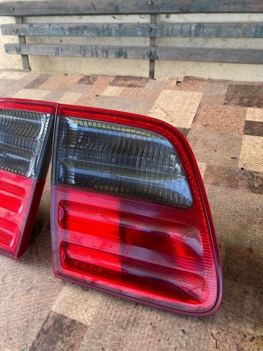 Ляв и десен вътрешен стоп за мерцедес w210 комби