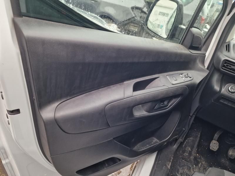 Fata usa interioara Stanga fata Opel Combo E
