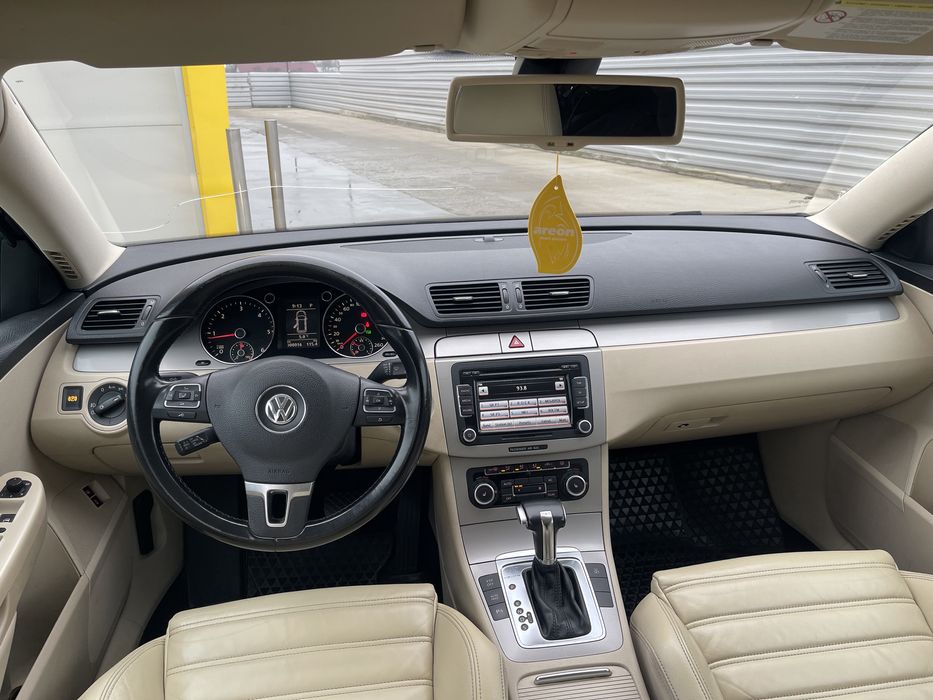 VW Passat B6 R line 4x4 08/2010-Bixenon/Piele/Carte service-Import