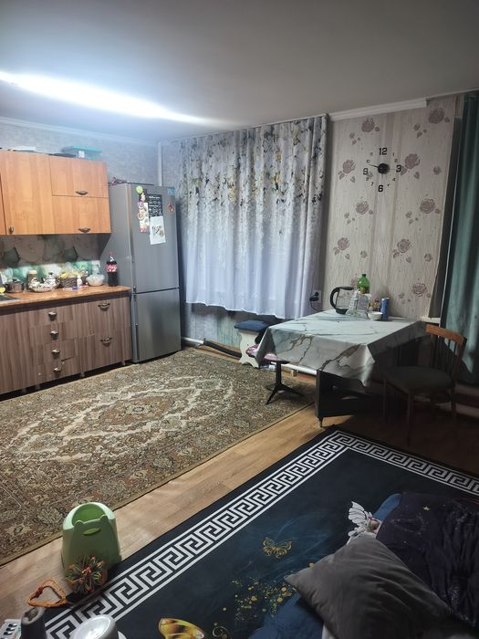 Продам  2х этажный коттедж