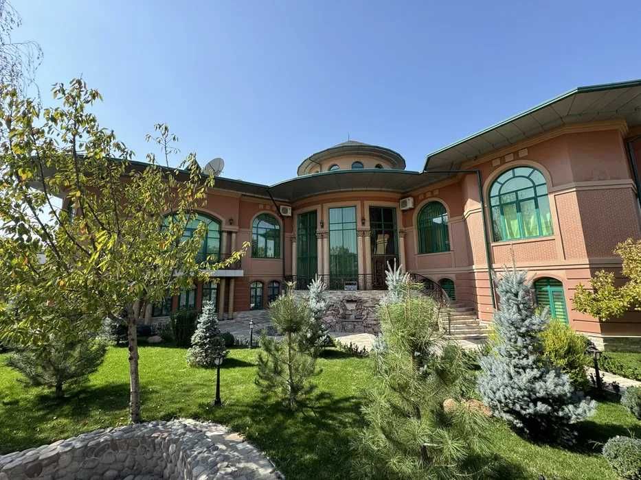 Сдаётся Евродом на Ракатбаши около метро Космонавтов люксовая Классика