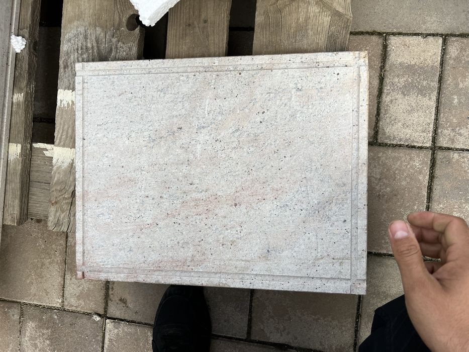 Placi stalp din granit