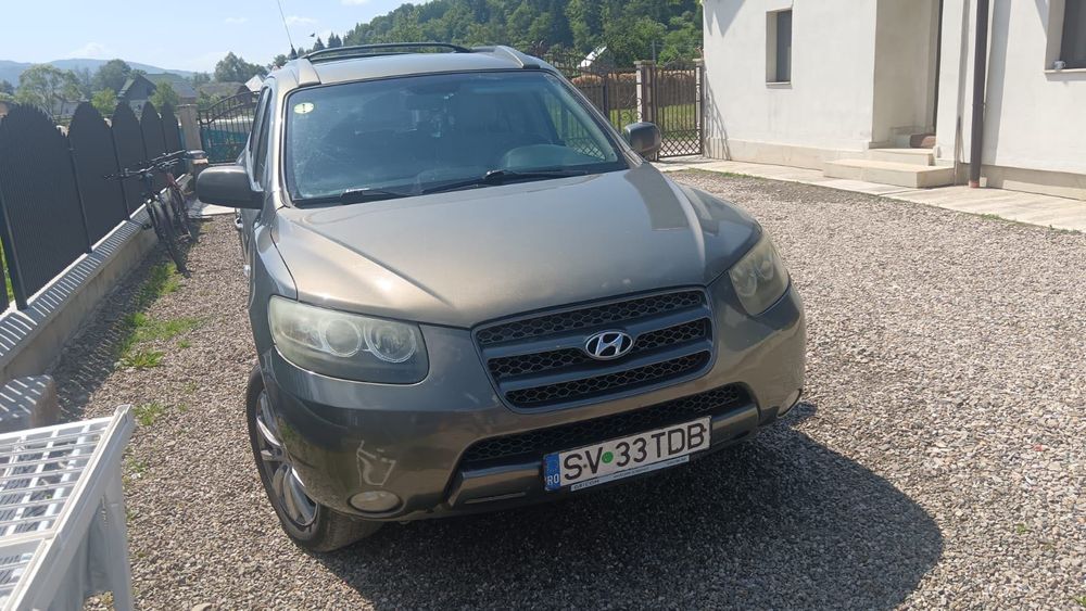 Vând Hyundai Santa fe