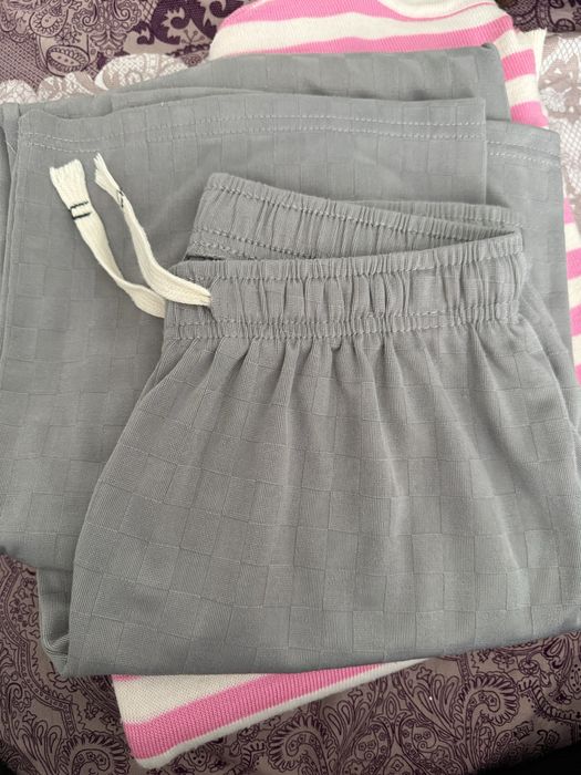 Отдам вещи 44-46