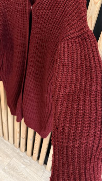 Кардиган в цвете бургунди