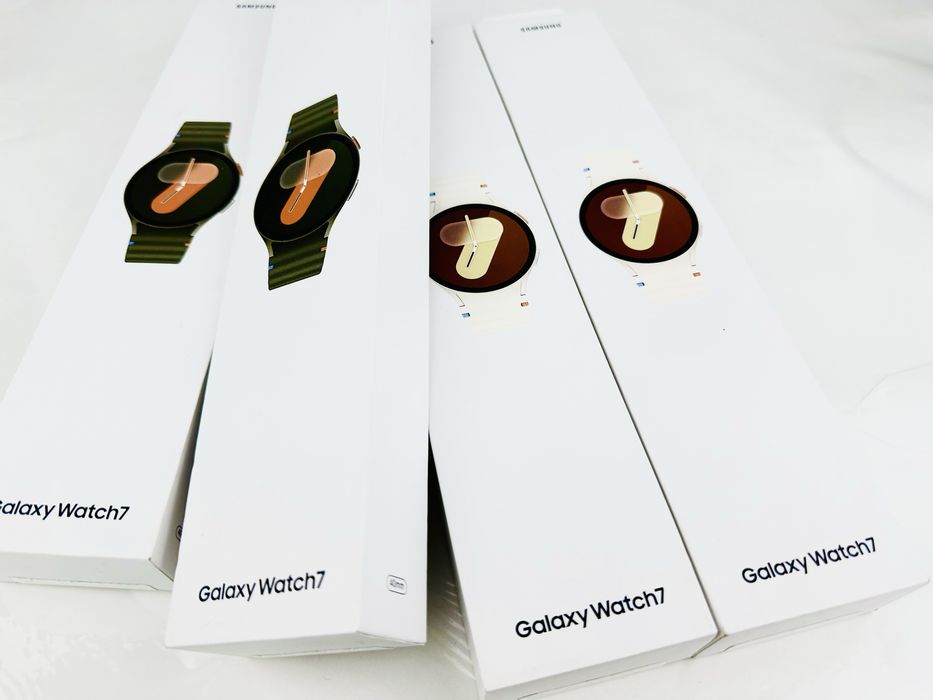 НОВ! Samsung Galaxy Watch 7 40mm Cream / Green 2г. Гаранция!