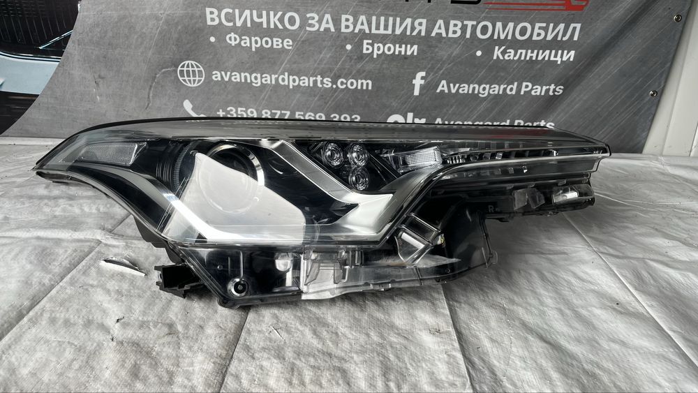 3 броя десен и ляв фар Toyota CHR 2016-