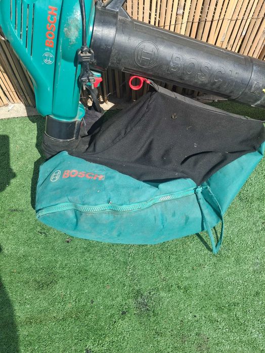 Електрически листосъбирач Bosch