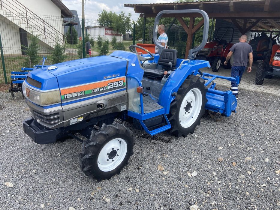 Tractor japonez Iseki Geas 253, 4x4, 25cp, servo + freza, Carte RAR