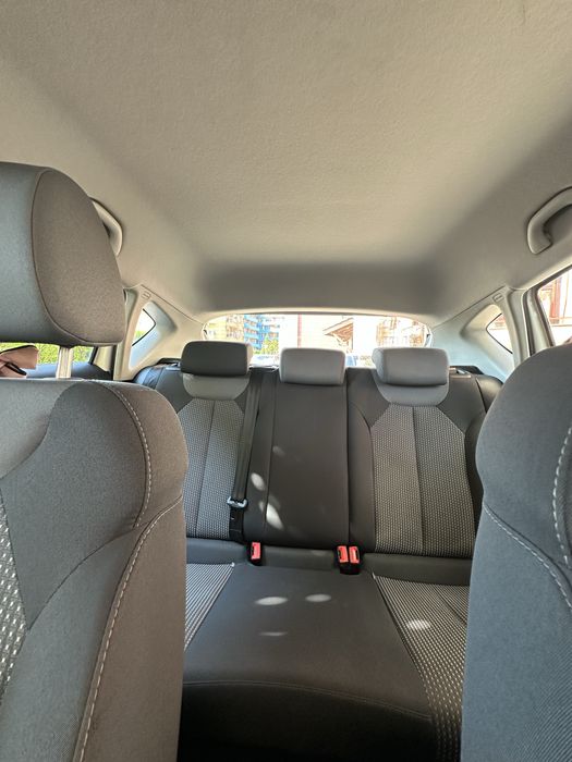 Seat Leon 1.6TDI 2011година