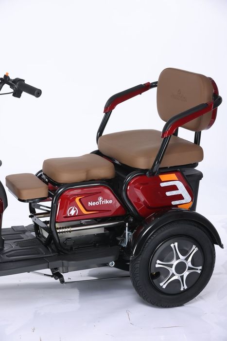 Трицикл трехколесный маленький