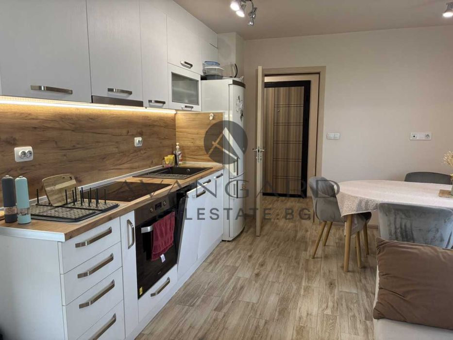 Продава се Двустаен апартамент в Пловдив, Христо Смирненски - 70 кв.м за 2715 €/кв.м - Снимка #2