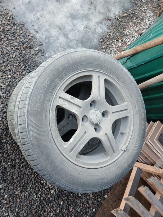 Продам митсюбиси лансер  по болтами