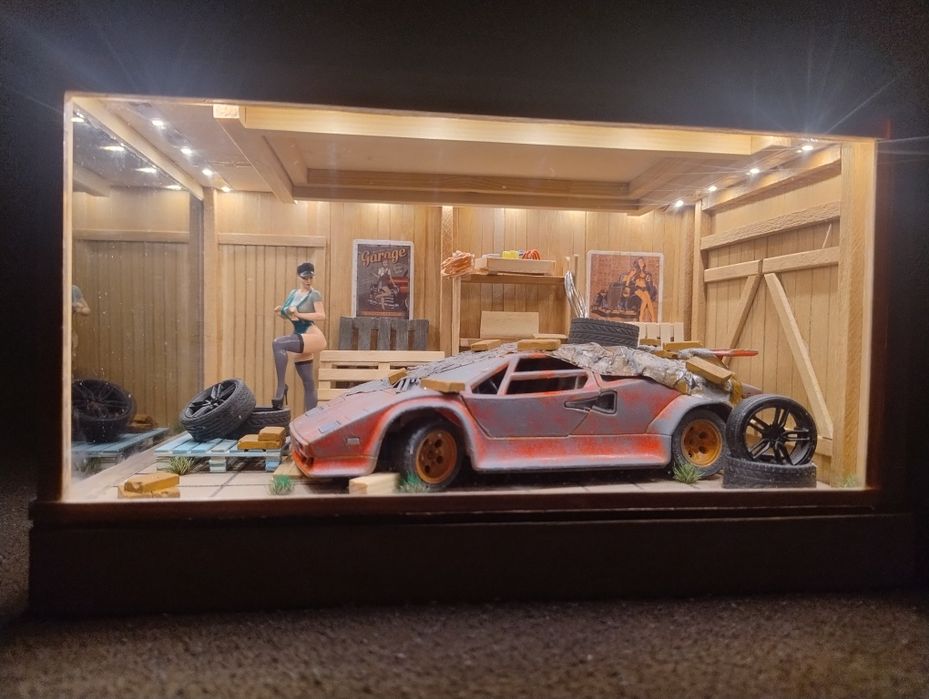 Dioramă Lamborghini Countach 1:24 metal + vitrină iluminată LED