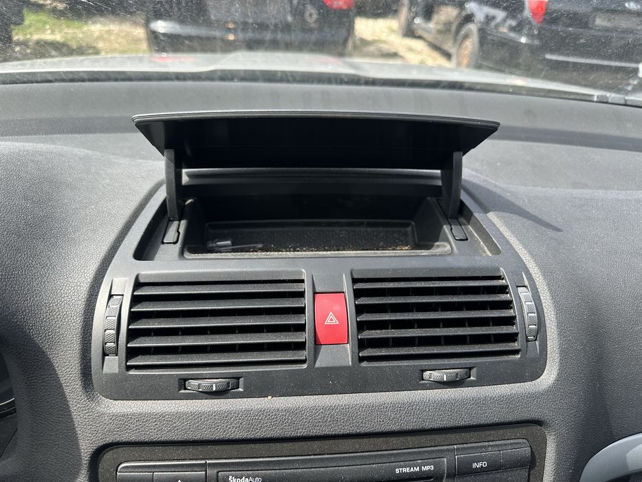 Централна конзола за Шкода Октавия 2