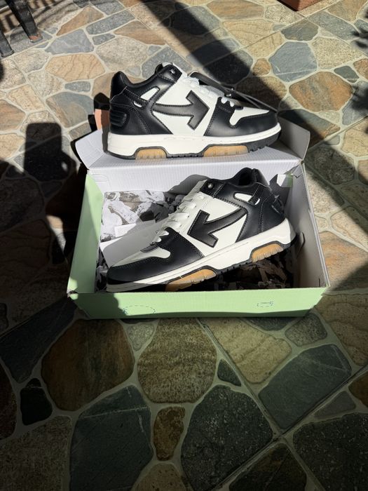 Off White