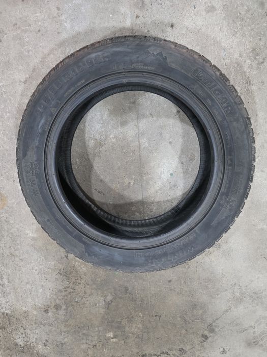 Зимние  покрышка